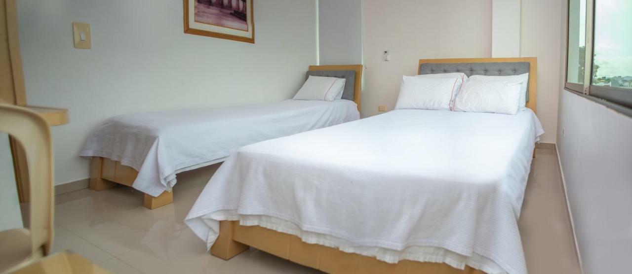 Onoma Hotel Lorica Екстер'єр фото